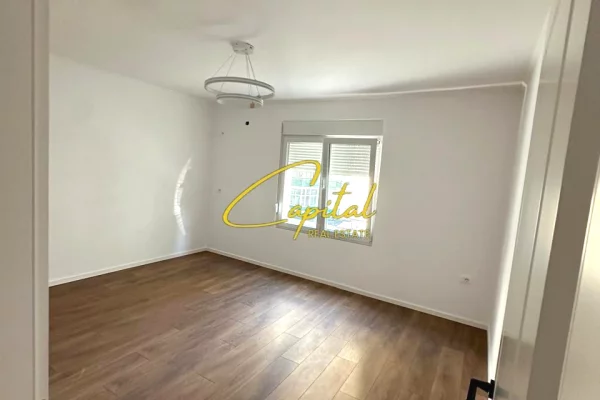 SHITET APARTAMENT 1+1 RRUGA KONGRESI I MANASTIRIT 95.000 EURO