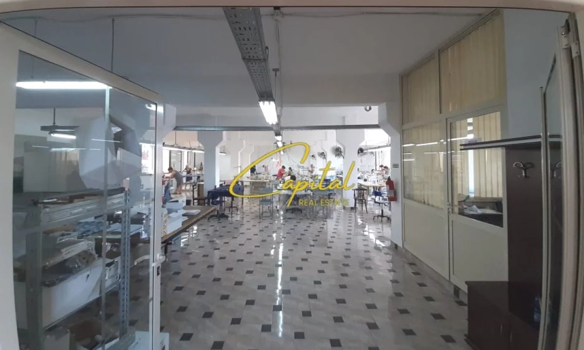 MAGAZINE ME QERA 800 M2 ISH STACIONI TRENIT 4.700 EURO