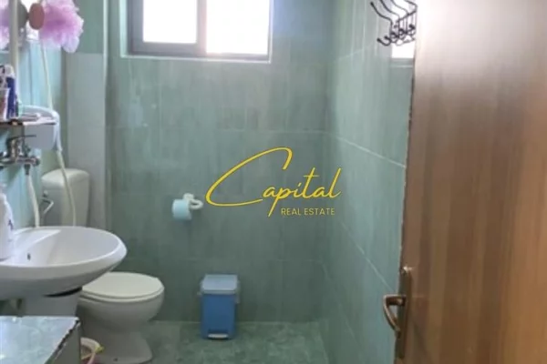 Shtepi ne shitje Apartament ne Tirane, 1+1, Mobilimi E mobiluar, Pagesa 8,000,000  Leke.