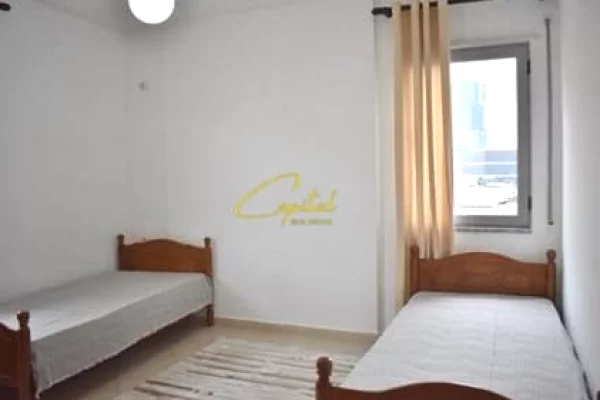 APARTAMENT ME QERA 2+1 PROKURORIA E TIRANES 650 EURO