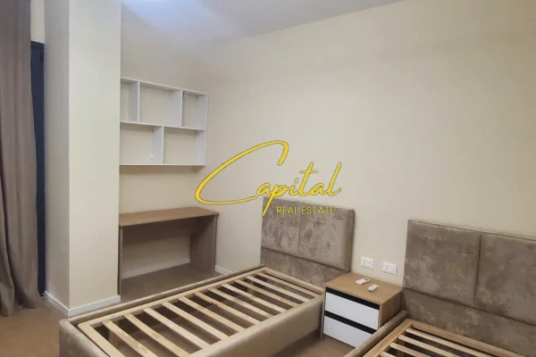 Shtepi me qera Apartament ne Tirane, 2+1, Mobilimi E mobiluar, Pagesa 1,300  Euro.