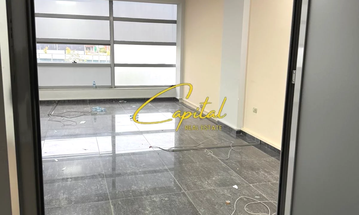 AMBIENT BIZNESI ME QERA 75 M2 ASTIR 60.000 LEKE