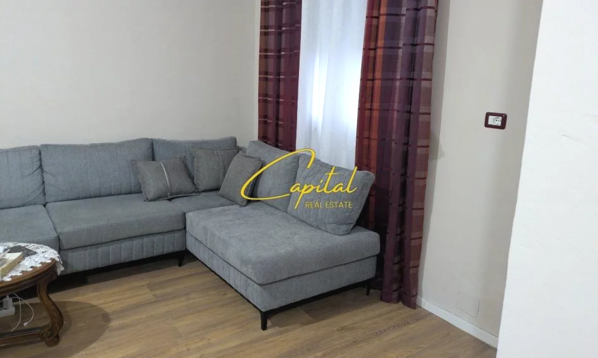 Shtepi me qera Apartament ne Tirane, 2+1, Mobilimi E mobiluar, Pagesa 50,000  Leke.