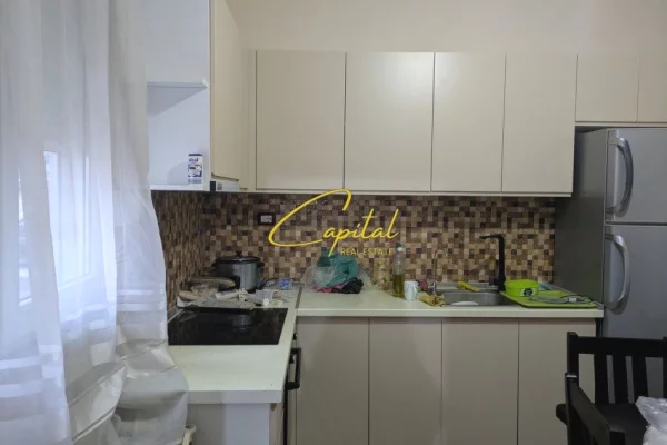 Shtepi me qera Apartament ne Tirane, 2+1, Mobilimi E mobiluar, Pagesa 50,000  Leke.