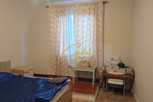 Shtepi me qera Apartament ne Tirane, 2+1, Mobilimi E mobiluar, Pagesa 50,000  Leke.