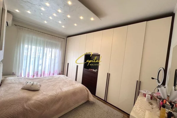 Appartamento in vendita a Tirana 3+1, Arredato