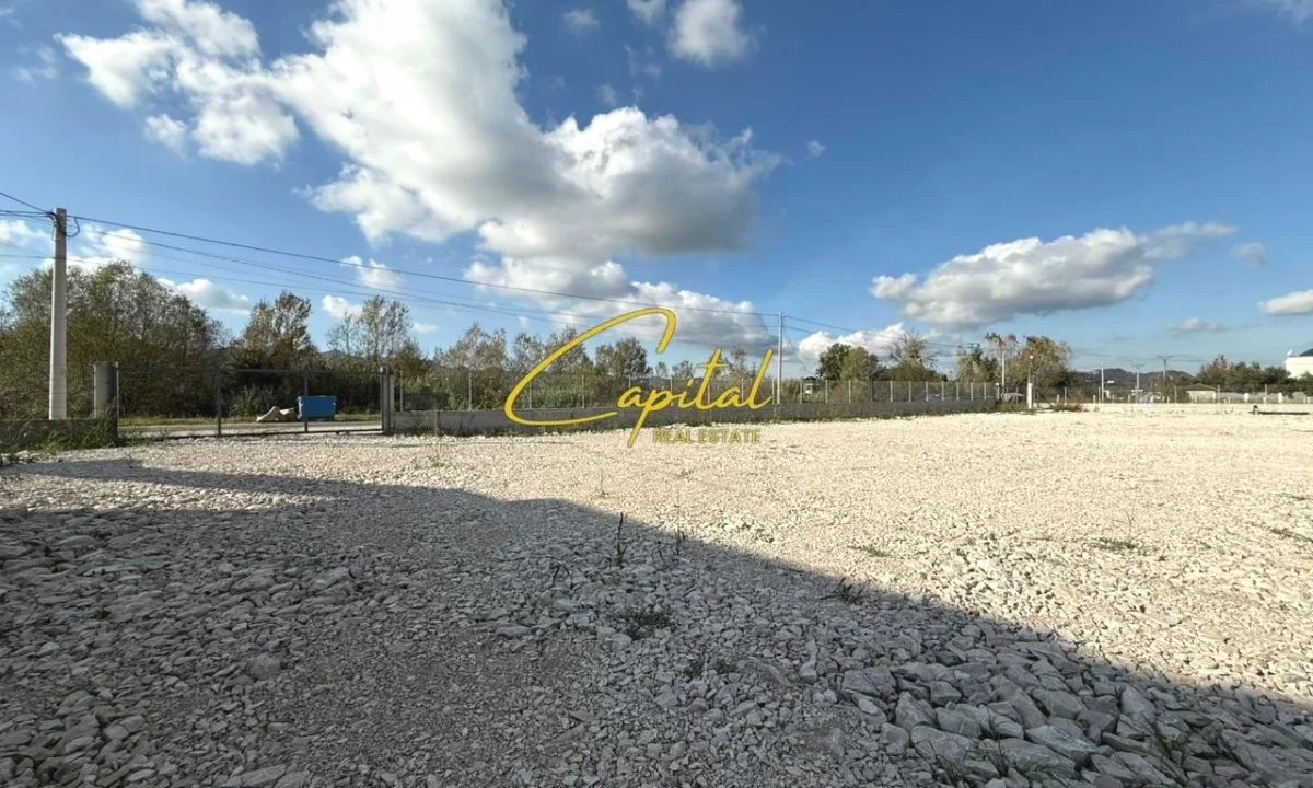 TOKE ME QERA 4000 M2 KASHAR 1.500 EURO