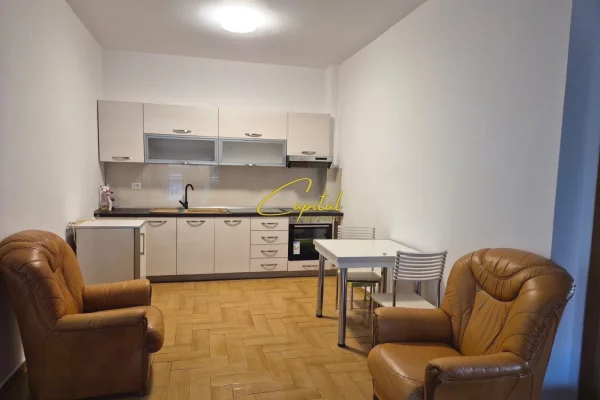 Shtepi me qera Apartament ne Tirane, 2+1, Mobilimi E mobiluar, Pagesa 70,000  Leke.