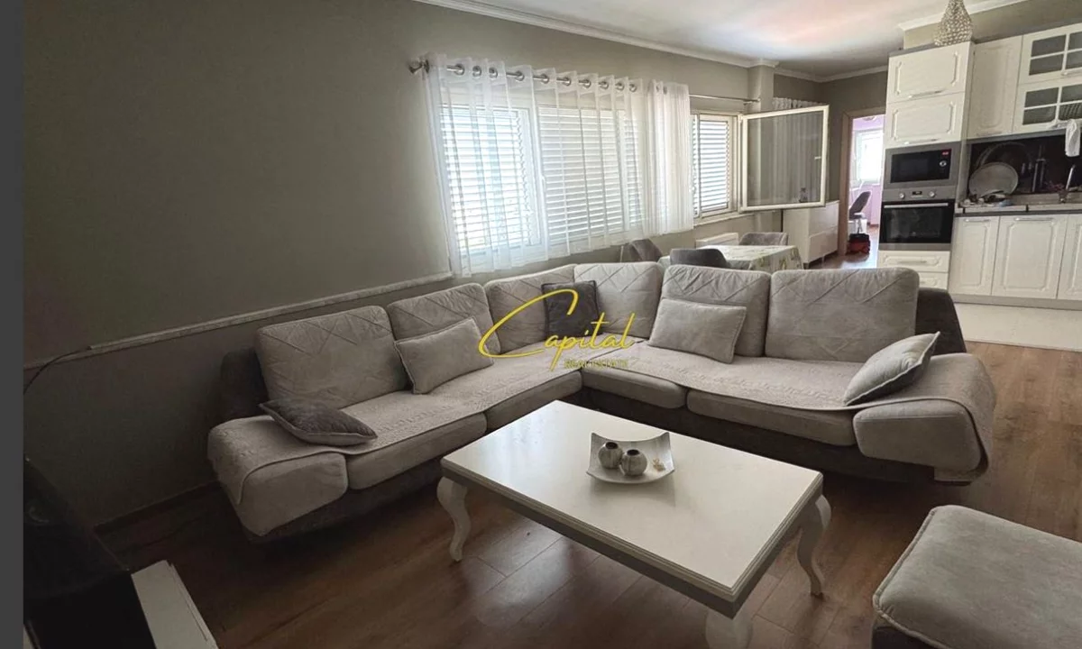 Shtepi me qera Apartament ne Tirane, 2+1, Mobilimi E mobiluar, Pagesa 650  Euro.