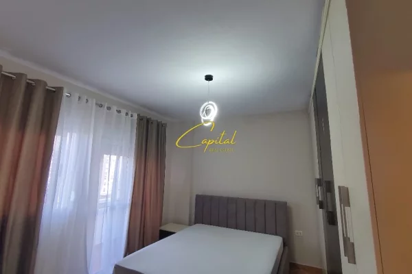 Shtepi me qera Apartament ne Tirane, 1+1, Mobilimi E mobiluar, Pagesa 50,000  Leke.