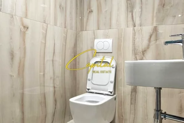 AMBIENT BIZNESI ME QERA 200 M2 ISH BLLOKU 300.000 LEKE