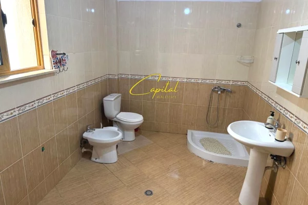 Shtepi me qera Apartament ne Tirane, 2+1, Mobilimi E mobiluar, Pagesa 45,000  Leke.