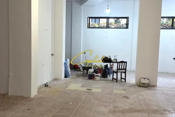 AMBIENT BIZNESI ME QERA 200 M2 KOMUNA E PARISIT 1.500 EURO