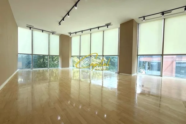 ZYRE ME QERA 60 M2 DREJTORIA E POLICISE 1.200 EURO