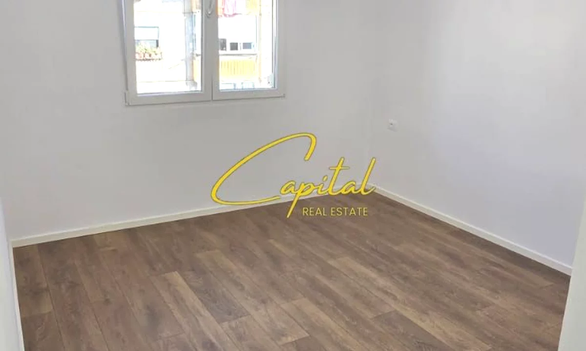 Appartamento in vendita a Tirana 1+1, Arredato