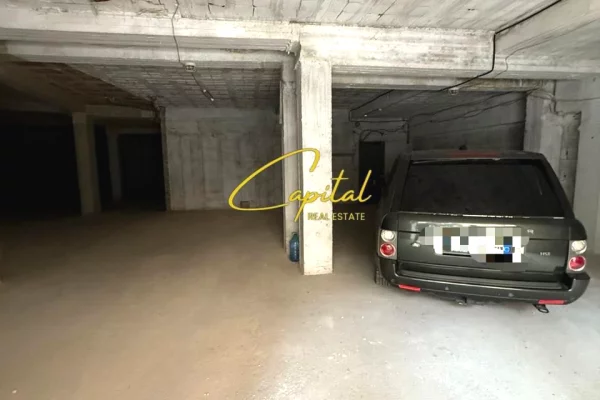 Business Property in Sale 4+1 in Tirana - 190,000 Euro