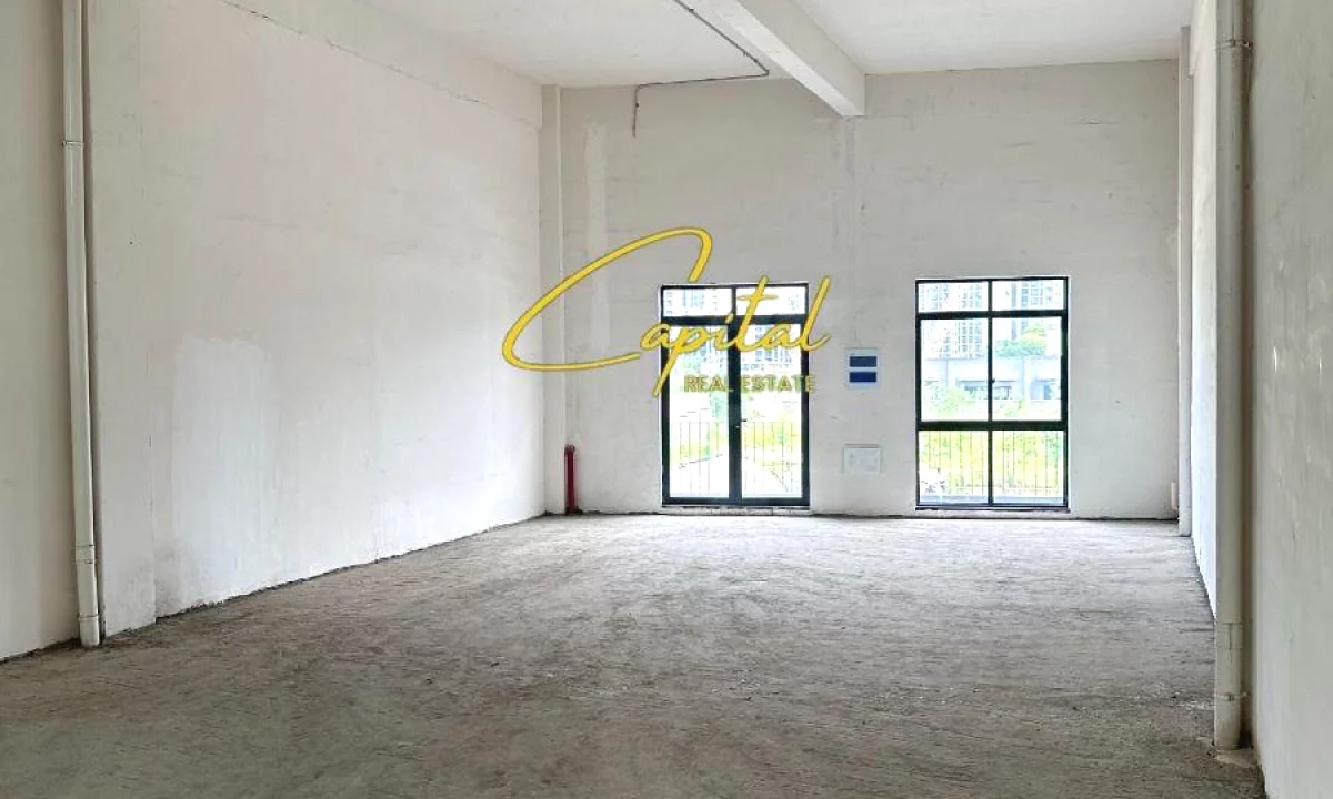 MAGAZINE ME QERA 130 M2 SAUK 40.000 LEKE