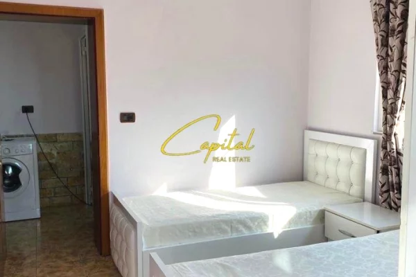 Shtepi me qera Apartament ne Tirane, 2+1, Mobilimi E mobiluar, Pagesa 600  Euro.