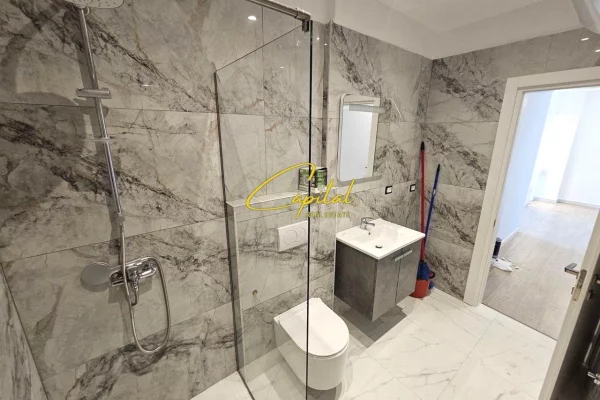 AMBIENT BIZNESI ME QIRA 100 M2 ZOGU I ZI 90.000 LEKE