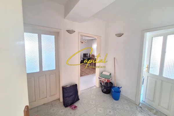 Shtepi ne shitje Apartament ne Tirane, 2+1, Mobilimi E mobiluar, Pagesa 115,000  Euro.