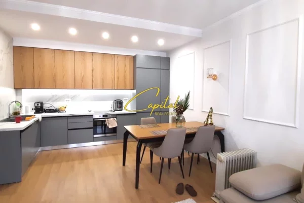 Shtepi ne shitje Apartament ne Tirane, 2+1, Mobilimi E mobiluar, Pagesa 215,000  Euro.