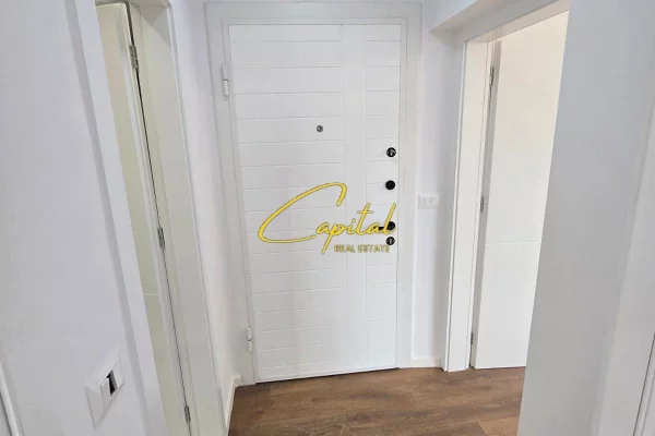 Shtepi ne shitje Apartament ne Tirane, 1+1, Mobilimi Bosh, pa mobiluar, Pagesa 8,800,000  Leke.