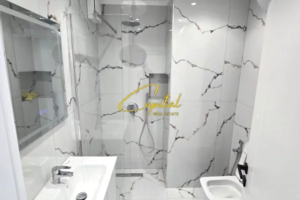 Shtepi ne shitje Apartament ne Tirane, 1+1, Mobilimi Bosh, pa mobiluar, Pagesa 8,800,000  Leke.