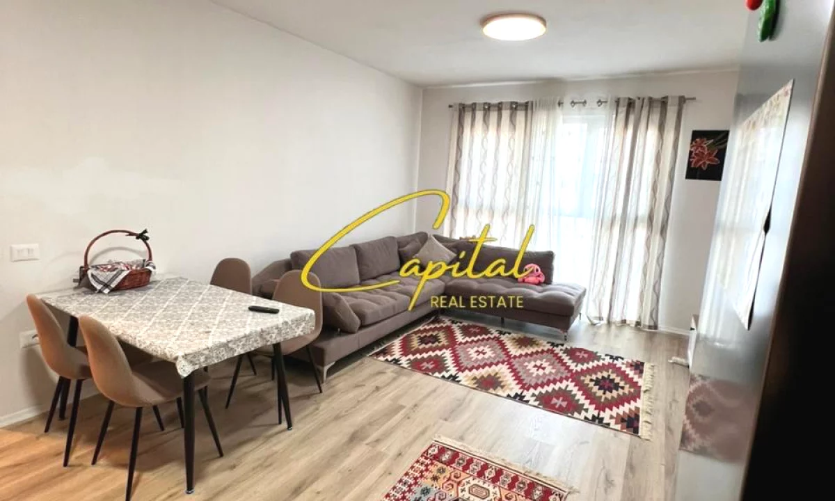 Shtepi ne shitje Apartament ne Tirane, 2+1, Mobilimi E mobiluar, Pagesa 15,200,000  Leke.