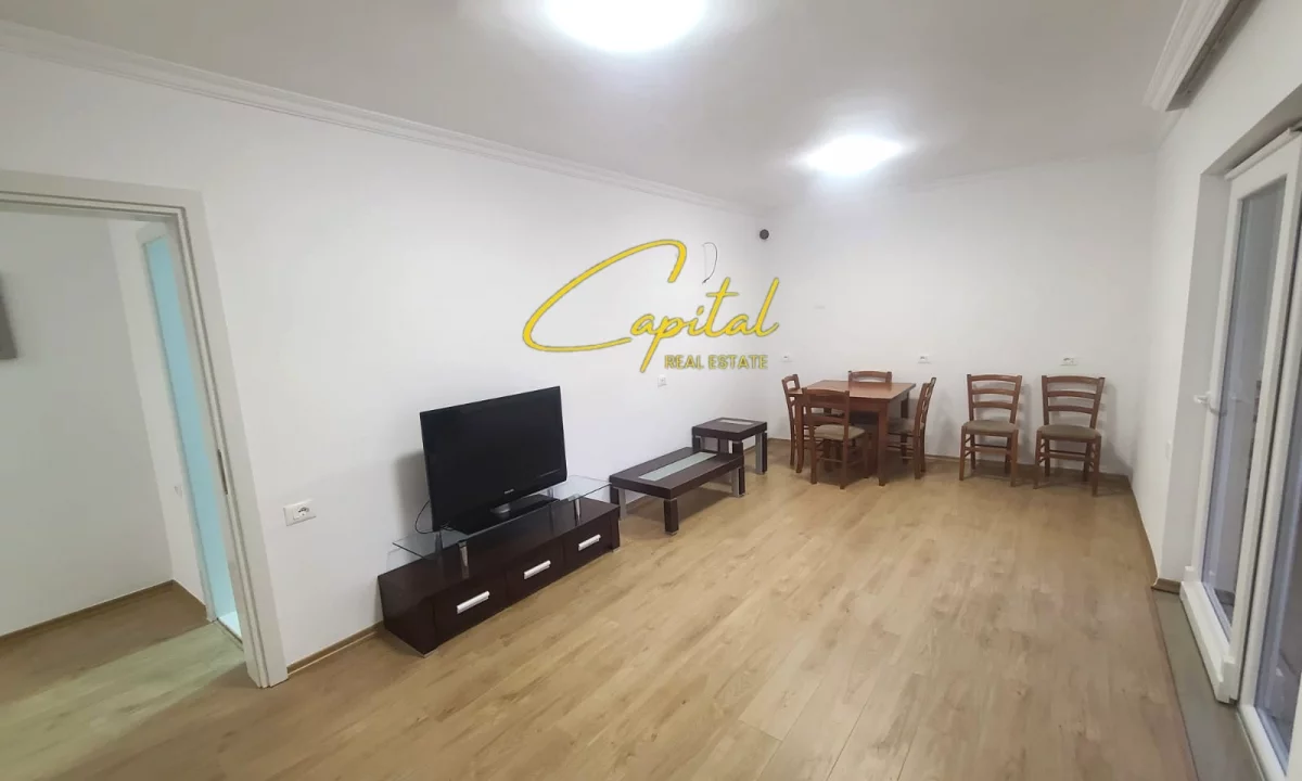 ZYRE ME QIRA 80 M2 PAZARI I RI 120.000 LEKE