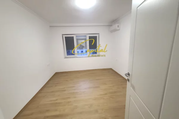 Ambient biznesi me qera 3+1 ne Tirane - 120,000 Leke