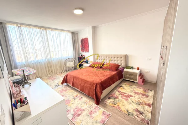 Shtepi ne shitje Apartament ne Tirane, 2+1, Mobilimi E mobiluar, Pagesa 138,000  Euro.