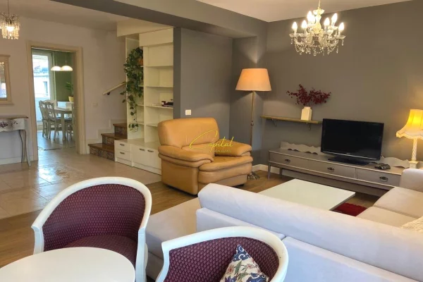 Shtepi me qera Apartament ne Tirane, 3+1, Mobilimi E mobiluar, Pagesa 90,000  Leke.