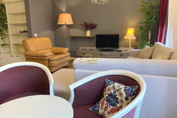 Shtepi me qera Apartament ne Tirane, 3+1, Mobilimi E mobiluar, Pagesa 90,000  Leke.