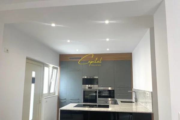 Shtepi me qera Apartament ne Tirane, 2+1, Mobilimi E mobiluar, Pagesa 55,000  Leke.
