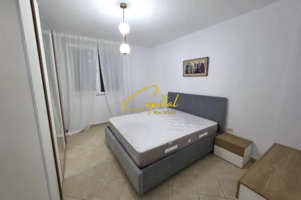 Shtepi me qera Apartament ne Tirane, 1+1, Mobilimi E mobiluar, Pagesa 650  Euro.