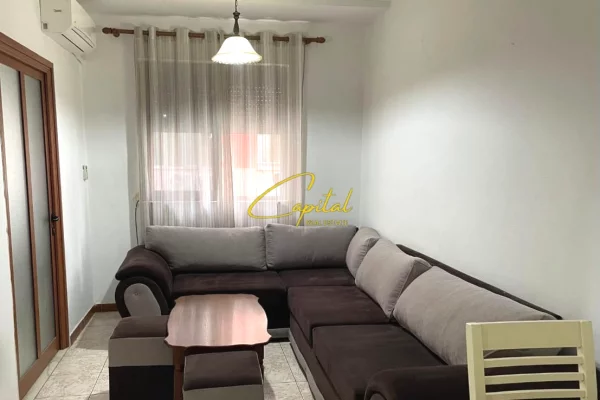 Shtepi ne shitje 1+1 ne Tirane - 15,000,000 Leke