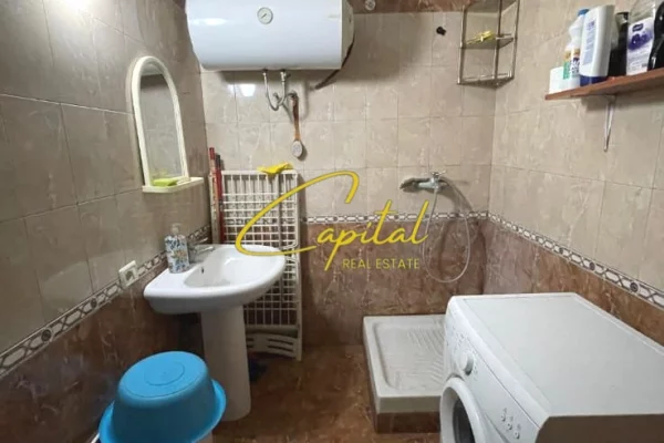 Shtepi ne shitje Apartament ne Tirane, 1+1, Mobilimi E mobiluar, Pagesa 15,000,000  Leke.