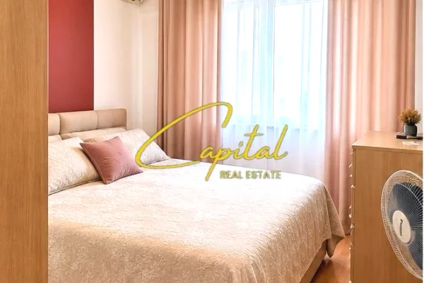 Shtepi me qera Apartament ne Tirane, 2+1, Mobilimi E mobiluar, Pagesa 800  Euro.