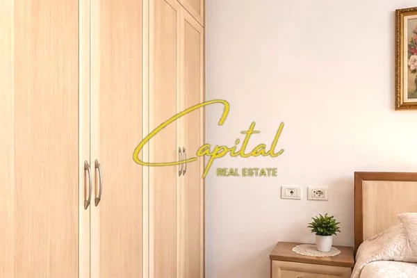 Shtepi me qera Apartament ne Tirane, 2+1, Mobilimi E mobiluar, Pagesa 800  Euro.