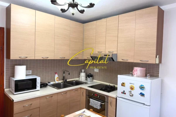 Shtepi me qera Apartament ne Tirane, 1+1, Mobilimi E mobiluar, Pagesa 50,000  Leke.