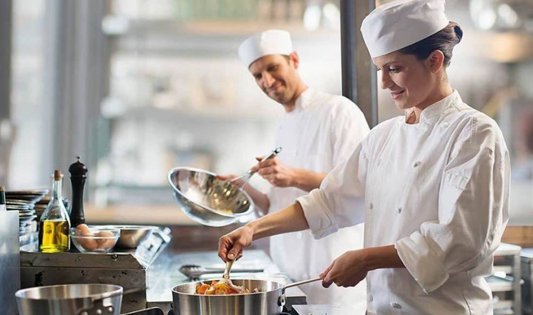 Job Offers in Tirana, Profession Kuzhinier, Ndihmes kuzhinier, Sanitare/Pjatalarese  , With experience, Payment By Agreement.