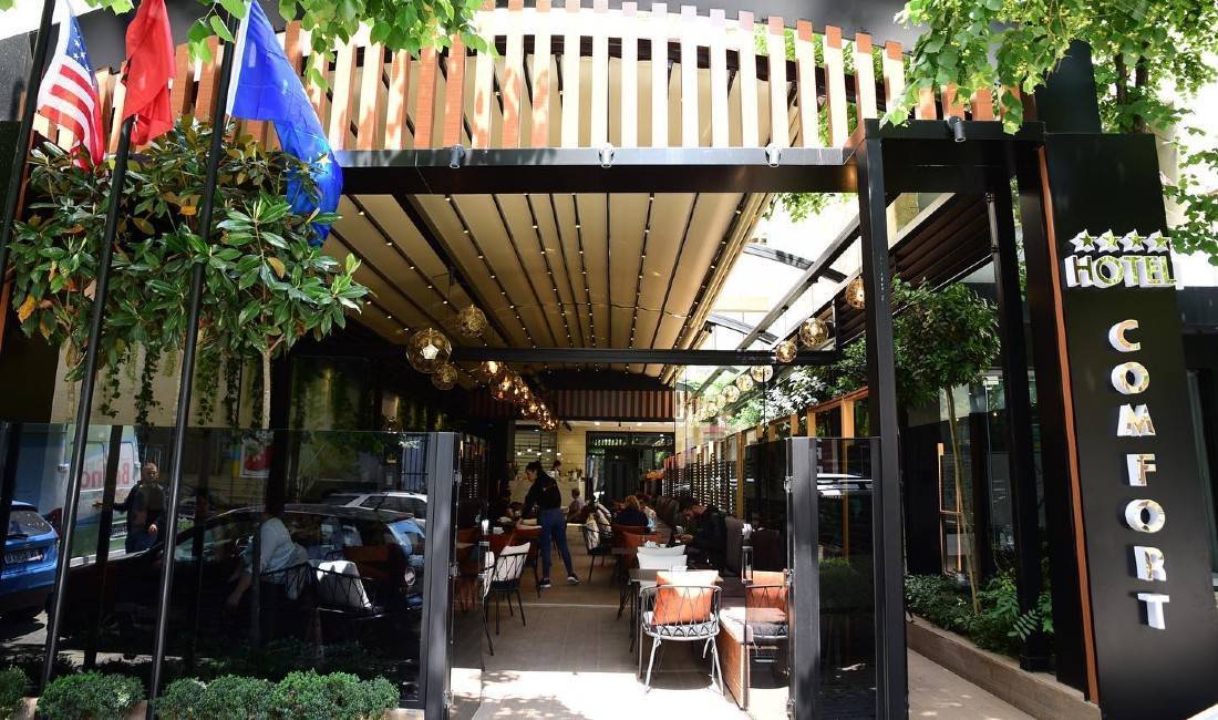 Job Offers in Tirana, Profession Banakier/e, Kamarier/e , With experience, Payment By Agreement.