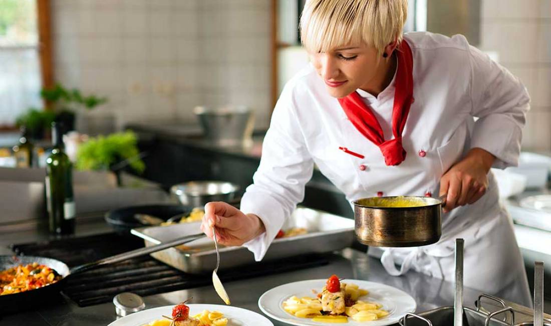 Job Offers in Tirana, Profession Kuzhiniere , With experience, Payment By Agreement.