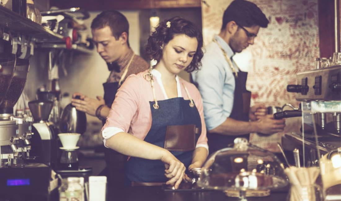 Job Offers in Tirana, Profession  Banakier/e dhe Ndihmes banakiere , With experience, Payment 50,000  Leke.