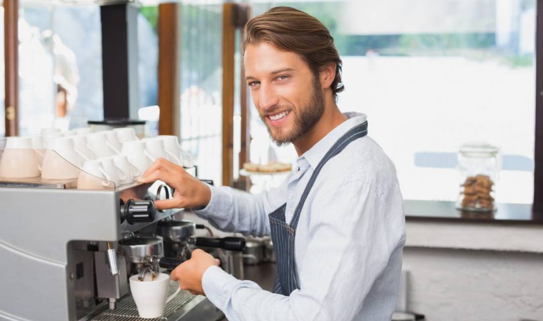 Job Offers in Tirana, Profession Kamarier/e  -Banakier/e  -Kamarier(turn i 3) , With experience, Payment By Agreement.