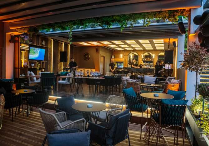 Offerte di lavoro a Valona, Profession banakier/e , Con esperienza, Pagamento Trattabile.