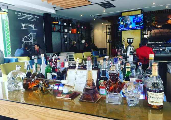 Njoftime Pune per BANAKIERE FEMER ne Tirane