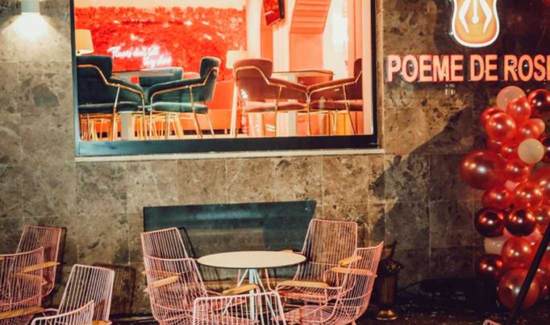 Njoftime Pune ne Tirane, Profesioni BARIST,Kamarier,Sanitare  , , Pagesa Me Marreveshje.