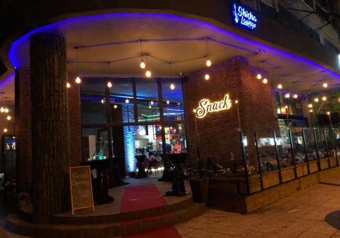 Njoftime Pune per Kamariere,Sanitare ne Tirane