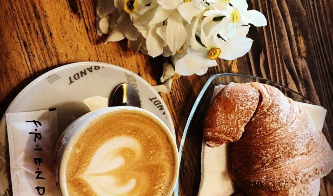 Njoftime Pune ne Tirane, Profesioni Kamarier , Banakiere  , , Pagesa Me Marreveshje.